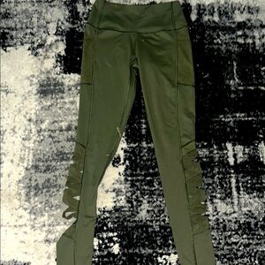 VICTORIA SPORT Olive Green Leggings with sexy Side Cutouts